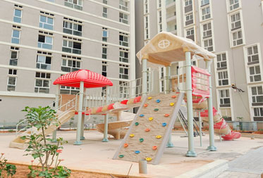  Utopia Paradise External development : Play Equipment fixing in progress - Status as of February 2025